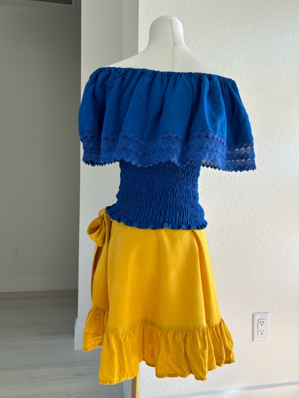 Aerie Mustard Yellow Ruffle Wrap Mini Skirt Womens M - Picture 5 of 8